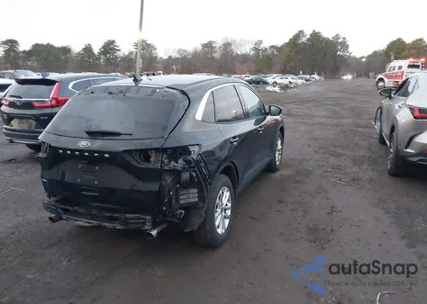 2021 Ford Escape Se z USA, uszkodzony, nr VIN 1FMCU0G6XMUA14994